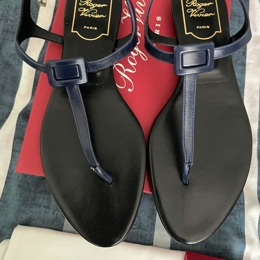 NWT Roger Vivier T strap sandals 36.5 blue